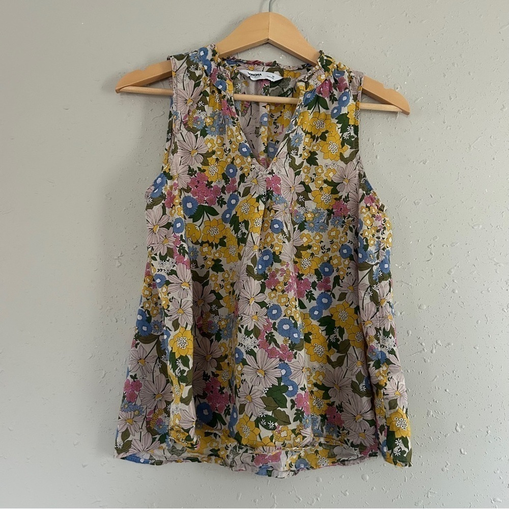 🦋 Sonoma Floral Sleeveless Blouse Spring Lightweight Colorful Medium